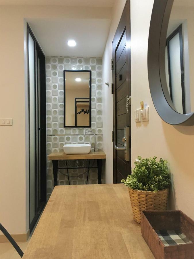 Bangkok Saran Poshtel Banguecoque Exterior foto